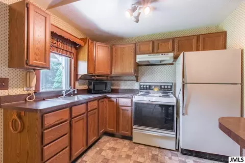6621 S Jackson Rd, Jackson, MI 49201 photo 9