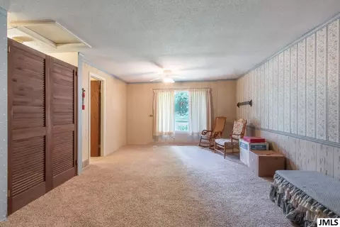 6621 S Jackson Rd, Jackson, MI 49201 photo 10