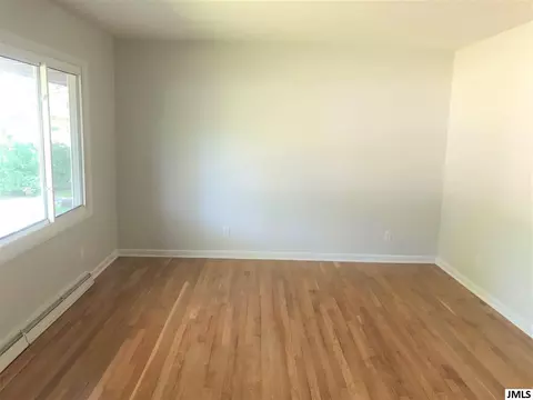 3611 Leonard, Jackson, MI 49202 photo 3