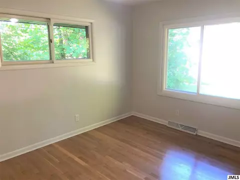 3611 Leonard, Jackson, MI 49202 photo 11