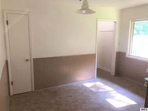 3611 Leonard, Jackson, MI 49202 photo 5