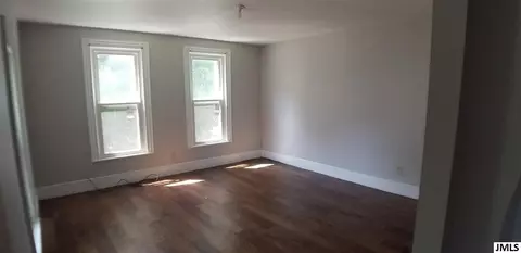 527 N State St, Jackson, MI 49202 photo 6
