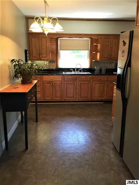 1333 Cunningham, Jackson, MI 49201 photo 6