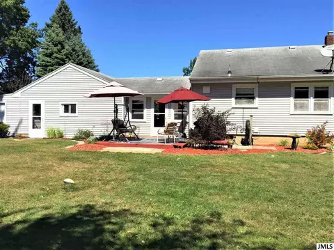 1333 Cunningham, Jackson, MI 49201 photo 5