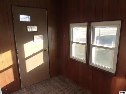 1316 Mitchell St, Jackson, MI 49203 photo 3