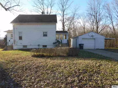 1316 Mitchell St, Jackson, MI 49203 photo 2
