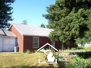 2819 W Albain, Monroe, MI 48161 photo 1