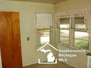 7490 Huron, Taylor, MI 48180 photo 8