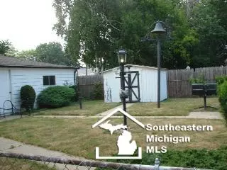 7490 Huron, Taylor, MI 48180 photo 3