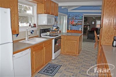 8378 W Coldwater Rd, Other, MI 48433 photo 5