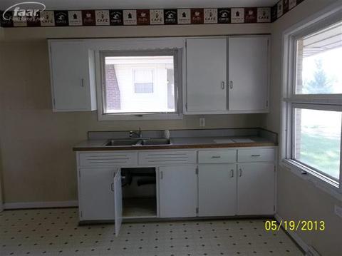 409 Leta, Flint, MI 48507 photo 4