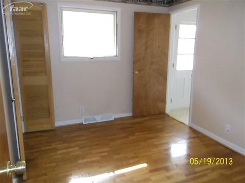 409 Leta, Flint, MI 48507 photo 7