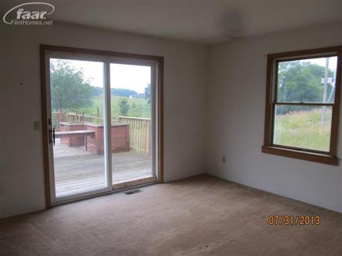 6312 Pingree, Howell, MI 48843 photo 8