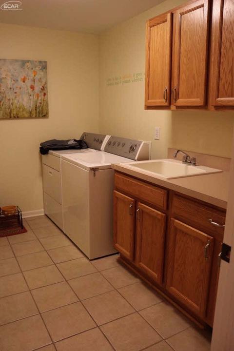 8468 Mapleview Dr, Other, MI 48423 photo 16