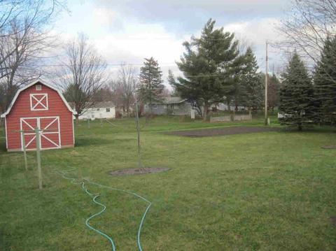 8085 Castleward Dr, Davison, MI 48423 photo 3