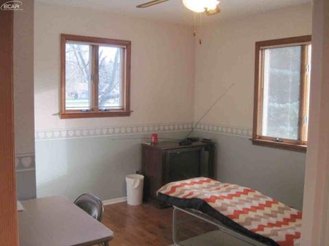 8085 Castleward Dr, Davison, MI 48423 photo 11