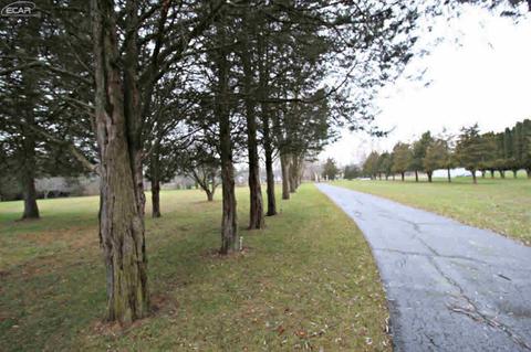 7270 N Webster Rd, Mt Morris, MI 48458 photo 2