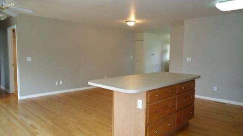 3345 Brookgate Dr, Flint, MI 48507 photo 7