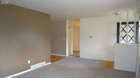3345 Brookgate Dr, Flint, MI 48507 photo 3