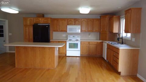 3345 Brookgate Dr, Flint, MI 48507 photo 5
