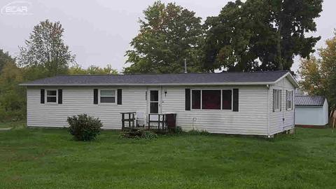 1900 E Grand River Rd, Bancroft, MI 48414 photo 1