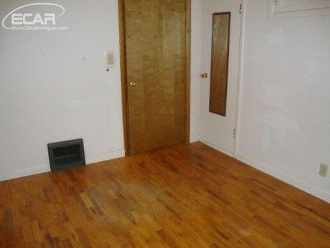2330 Murphy Rd, Flint, MI 48504 photo 20