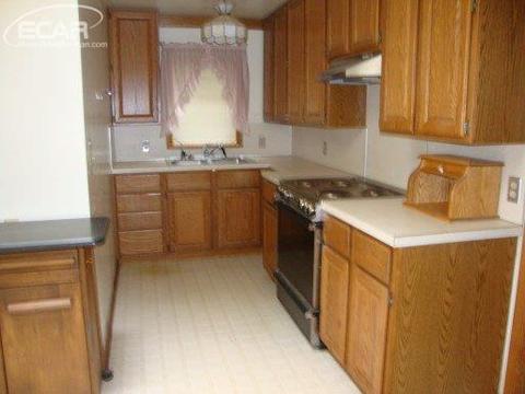 2330 Murphy Rd, Flint, MI 48504 photo 10