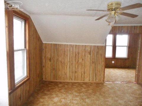 2502 Branch Rd, Flint, MI 48506 photo 12