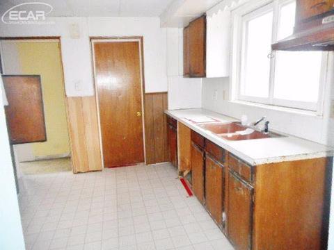 2502 Branch Rd, Flint, MI 48506 photo 3