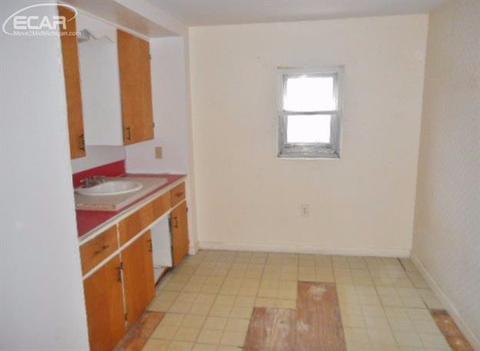 2502 Branch Rd, Flint, MI 48506 photo 13
