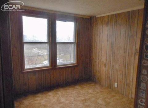 2502 Branch Rd, Flint, MI 48506 photo 10
