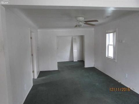 2124 Nerredia St, Flint, MI 48532 photo 13
