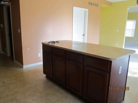 720 Wilberforce Dr, Flint, MI 48503 photo 14