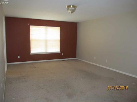 720 Wilberforce Dr, Flint, MI 48503 photo 22