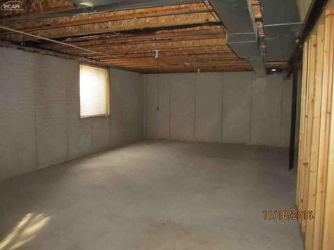 720 Wilberforce Dr, Flint, MI 48503 photo 26