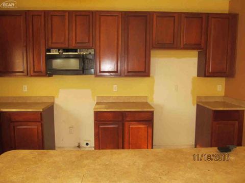 720 Wilberforce Dr, Flint, MI 48503 photo 13