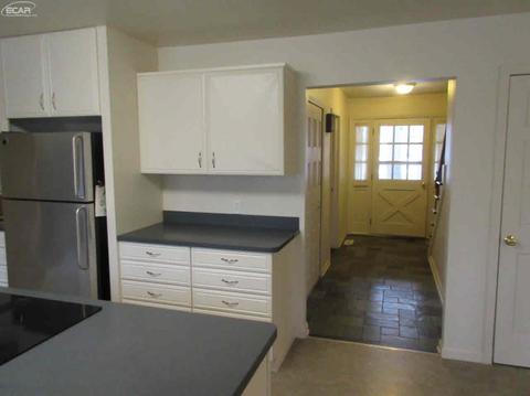 7478 Falling Leaf Ct, Flushing, MI 48433 photo 12