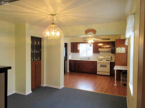 5272 W Carpenter Rd, Flint, MI 48504 photo 30