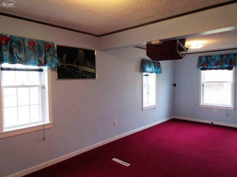 5272 W Carpenter Rd, Flint, MI 48504 photo 25