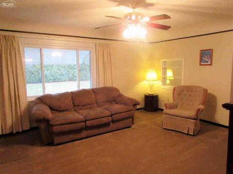 5272 W Carpenter Rd, Flint, MI 48504 photo 12