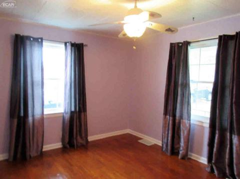 5272 W Carpenter Rd, Flint, MI 48504 photo 14
