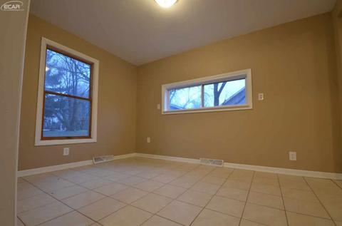 513 Pine St, Clio, MI 48420 photo 9