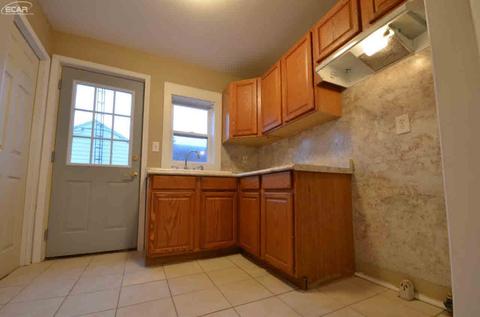 513 Pine St, Clio, MI 48420 photo 7