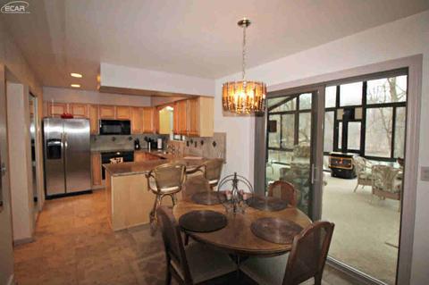 5135 Cedardale Ln, Flushing, MI 48433 photo 4