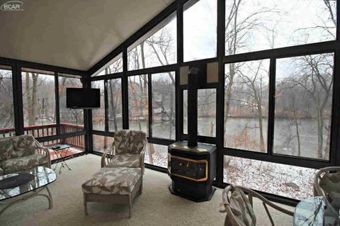 5135 Cedardale Ln, Flushing, MI 48433 photo 9