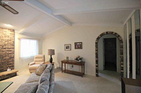 5135 Cedardale Ln, Flushing, MI 48433 photo 15