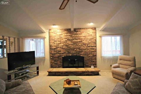 5135 Cedardale Ln, Flushing, MI 48433 photo 14