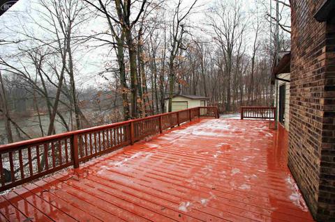 5135 Cedardale Ln, Flushing, MI 48433 photo 10