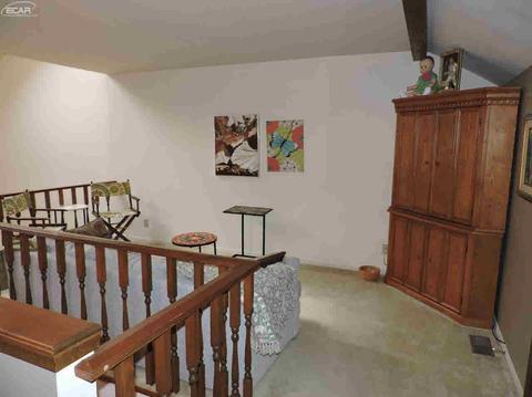590 Oakbrook Cir, Flushing, MI 48433 photo 25