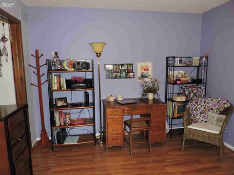 590 Oakbrook Cir, Flushing, MI 48433 photo 21